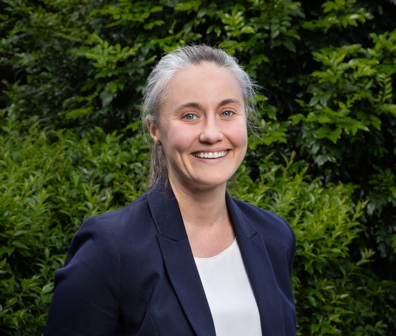 Dr Kristen Ferguson