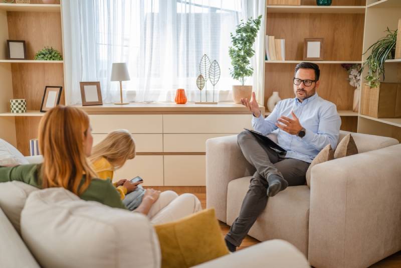 family based therapy session